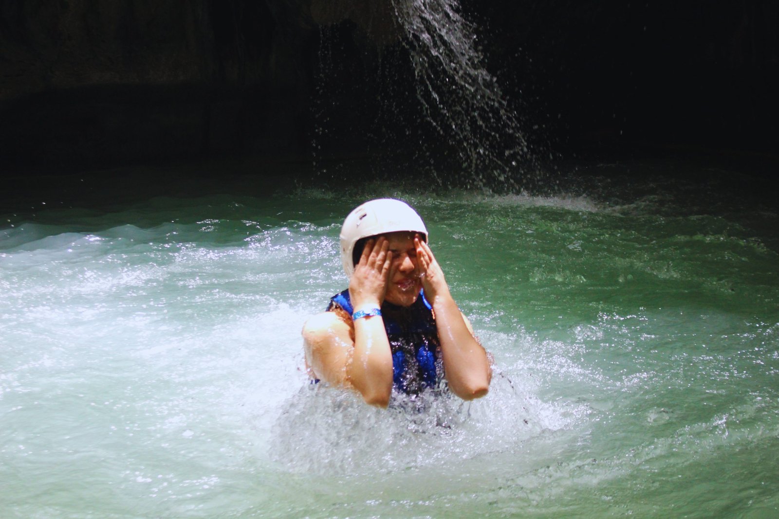 https:/tour/shore-excursion-ziplines-waterfalls/
