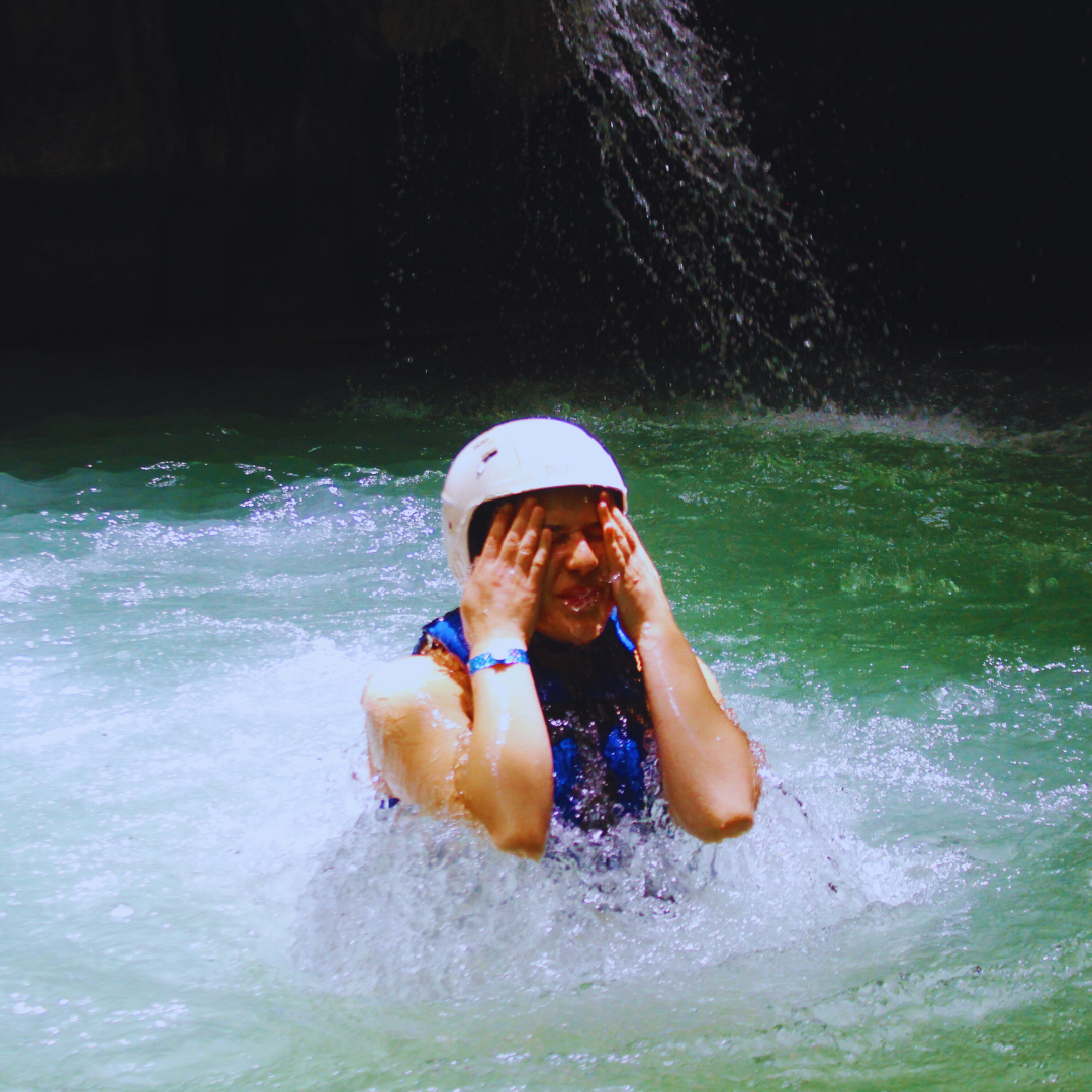 Waterfall-portada